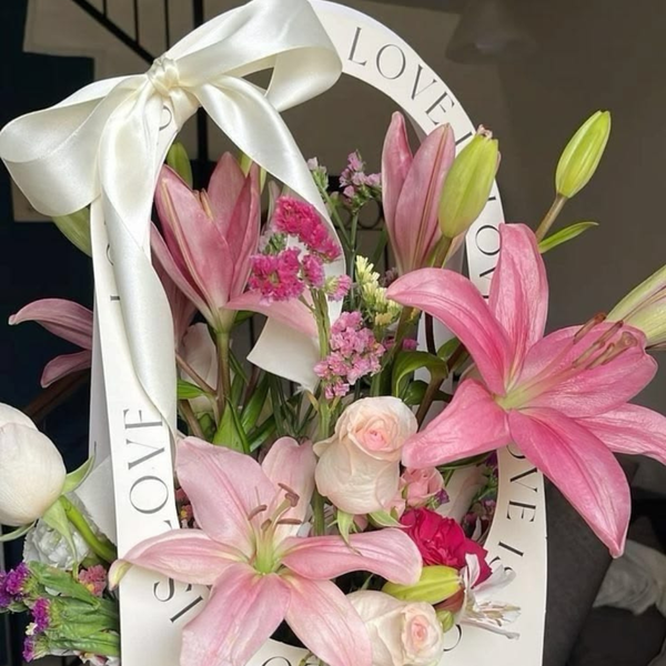 Blush Lily Box